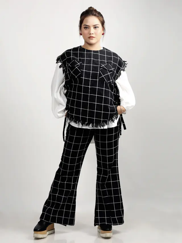 Eksklusif Mytha Lestari 6