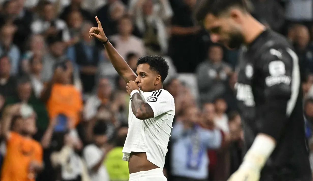 Di babak kedua, gol Rodrygo pada menit ke-48 memperlebar keunggulan Real Madrid atas Deportivo Alaves. (JAVIER SORIANO/AFP)