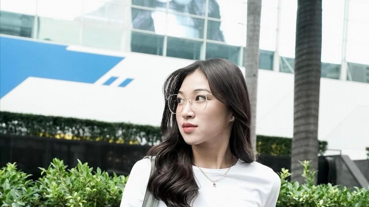 Potret Shani Eks JKT48 jadi Bridesmaid yang Mencuri Perhatian