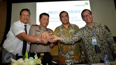 PT Angkasa Pura II menggelar konferensi pers terkait penanganan bagasi, Banten, Rabu (6/1/2016). PT Angkasa Pura II akan menambah CCTV sebanyak 30 persen dan bekerjasama dengan kepolisian dan pihak maskapai. (Liputan6.com/Faisal R Syam)