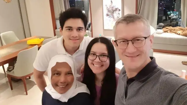 Potret Siti Purwanti dan Keluarga (Instagram/@sitipurwanti15)