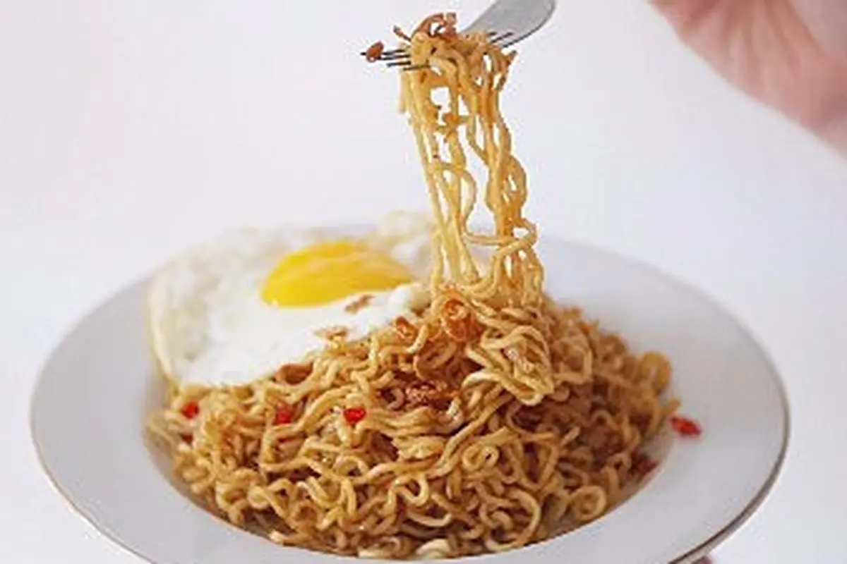 [Bintang] Mi instan goreng