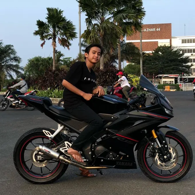 Masih Ingat Bowo Alpenliebe TikTok? Ini 6 Potret Terbarunya yang Makin Kece