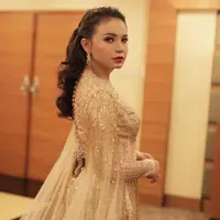 (Instagram/itsrossa)