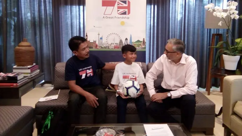 Muhammad Rizky dan Duta Besar Inggris untuk Indonesia