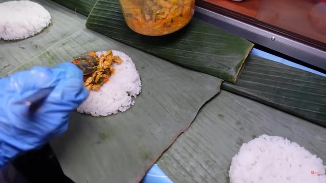 Melati Sesilia Eks JKT48 Jualan Nasi Bakar