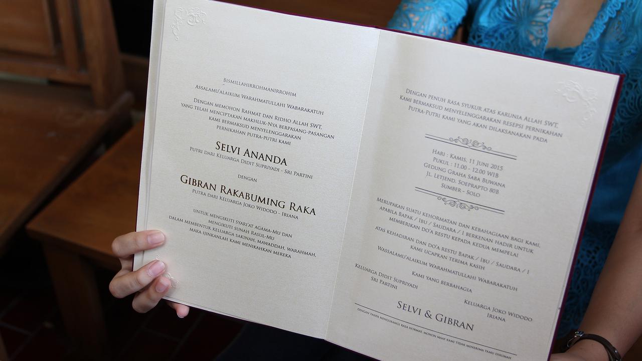 Desain Cantik Undangan Pernikahan Putra Sulung Jokowi