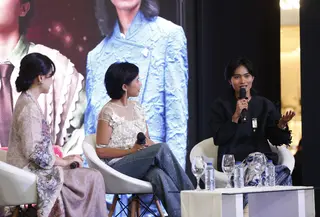 Cerita Roman Nuansa sebagai seniman tekstil yang hidupkan kembali ecoprinting (Budi Santoso)