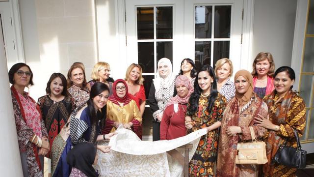 Batik Cermin Ekonomi Kreatif Negara Lifestyle Liputan6 Com