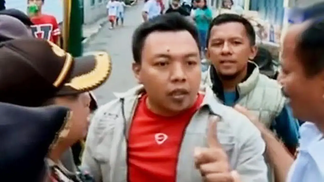 Pengadang Ahok di Lenteng Agung