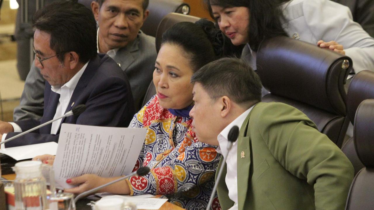 Rapat kerja Komisi IV DPR dengan Menteri KKP Sakti Wahyu Trenggono