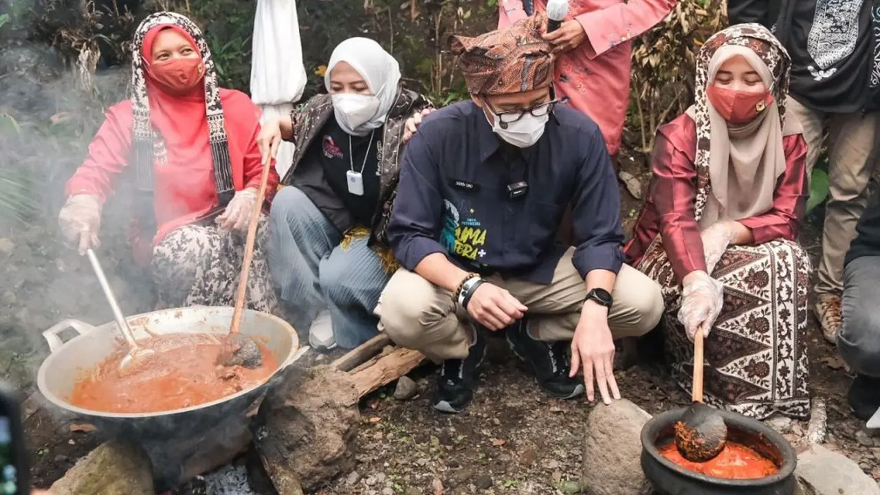 Masuk 50 Besar Desa Wisata Terbaik 2021, Menparekraf Dukung Penguatan Digitalisasi di  Desa Saribu Gonjong Sumbar