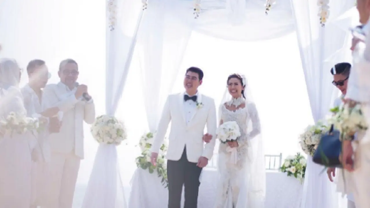 Asty Ananta dan Hendra