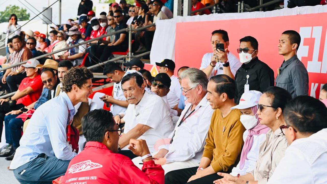 Presiden Joko Widodo - F1 Powerboat Lake Toba 2023