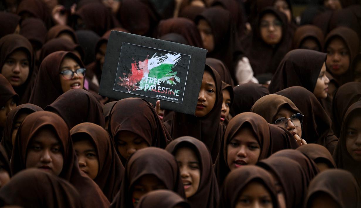 Kegiatan ini juga sebagai bentuk dukungan dan solidaritas untuk Palestina. (CHAIDEER MAHYUDDIN/AFP)