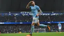 Ekspresi Bek Manchester City, Nicolas Otamendi usai membobol gawang Burnley pada laga Premier League di Etihad Stadium, Manchester, (21/10/2017). Manchester City menang 3-0. (AFP/Oli Scarff)