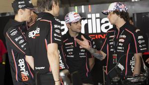 Dua pembalap Aprilia, Jorge Martin dan Marco Bezzecchi. (Mirco Lazzari gp / GETTY IMAGES NORTH AMERICA / Getty Images via AFP)