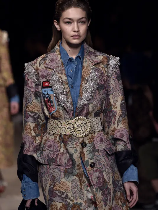 Kekasih dari Zayn Maliq, selalu membuat kagum para desainer kondang dan penikmat fesyen di dunia. (AFP/Bintang.com)