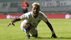 Striker Arema FC, Kushedya Hari Yudo, melakukan selebrasi seperti Singa usai membobol gawang Tira Persikabo pada laga Shopee Liga 1 di Stadion Pakansari, Bogor, Senin, (2/3/2020). (Bola.com/M Iqbal Ichsan)