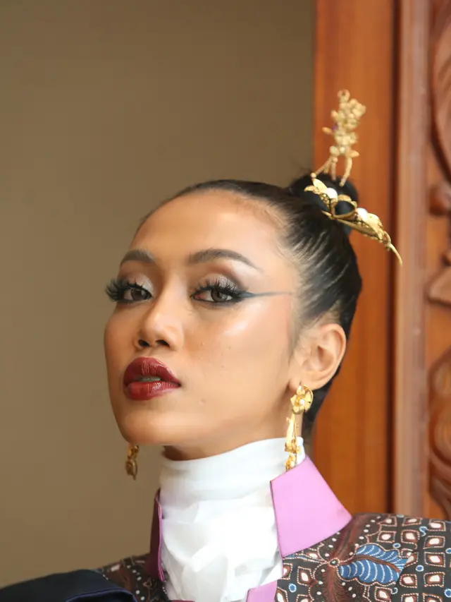 Mengintip Beauty Looks dari The Body Shop Indonesia di Parade Wastra Nusantara “Selaras Wastra”