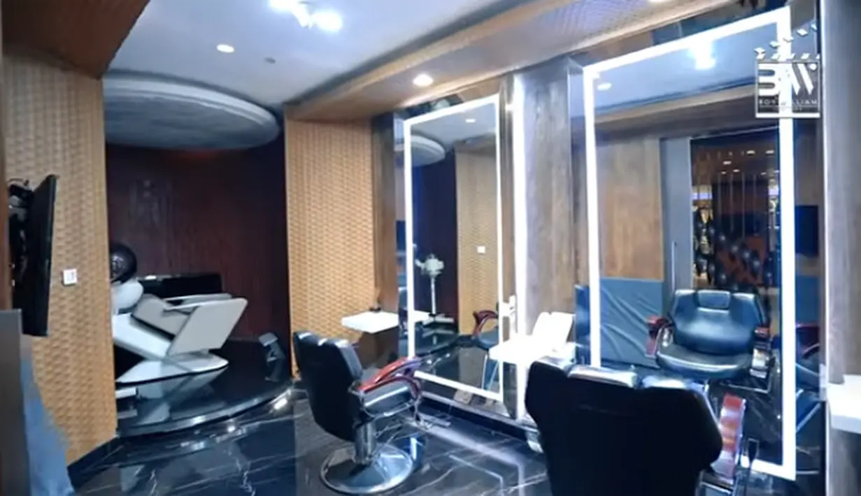 Rumah mewah Manoj Punjabi (Youtube/Boy William)