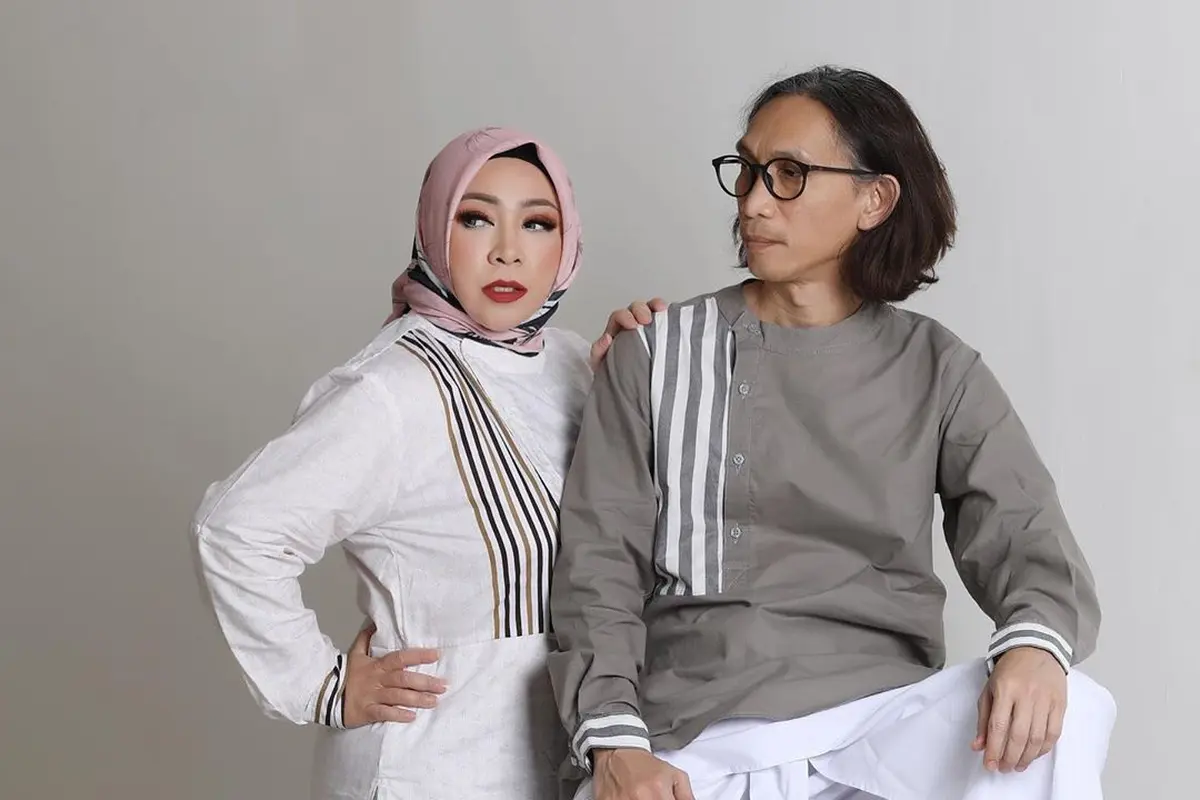Anniversary Pernikahan Ke-25, Ini 7 Pemotretan Melly Goeslaw dan Anto Hoed