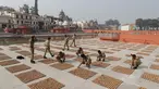 Taruna Korps Kadet Nasional menata lampu tanah di tepi sungai Saryu di Ayodhya, India, Selasa (2/11/2021). Ratusan ribu lampu akan dinyalakan pada perayaan Deepotsav pada malam Diwali. (AP Photo/Rajesh Kumar Singh)