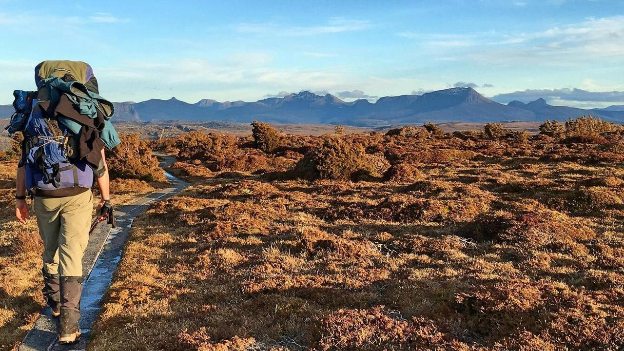 5 Destinasi Wisata Terbaik untuk Dikunjungi di Bulan November, Wisata Alamnya Bikin Pikiran jadi Fresh