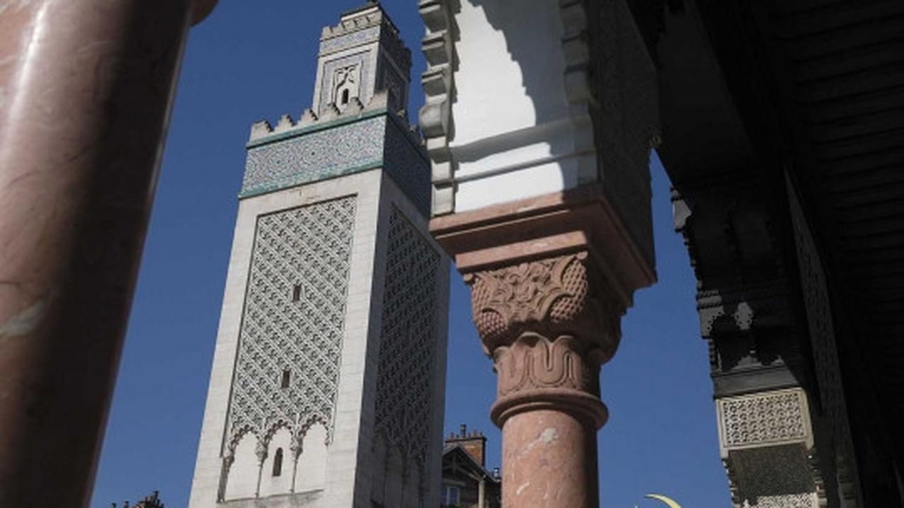 Menelusuri keindahan Masjid Agung Paris