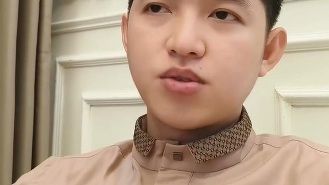 Dennis Lim Sikapi Gus Miftah yang Hina Penjual Es Teh, Sebut Mulut Bagai Teko - Jika Diisi Comberan Keluarnya Comberan