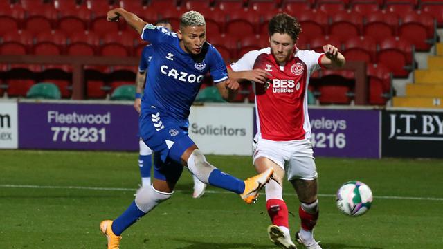 Everton Menang Telak di Putaran Ketiga Piala Liga Inggris