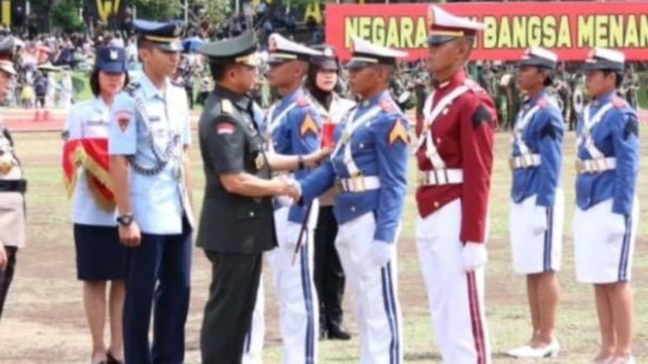 "Selama kurun waktu tersebut diharapkan tumbuh ikatan persaudaraan dan jiwa korsa yang sangat erat," tegas Panglima TNI.<br>