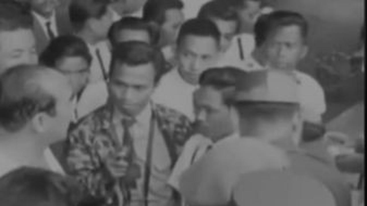Momen Soekarno Tinggalkan Istana Merdeka<br>