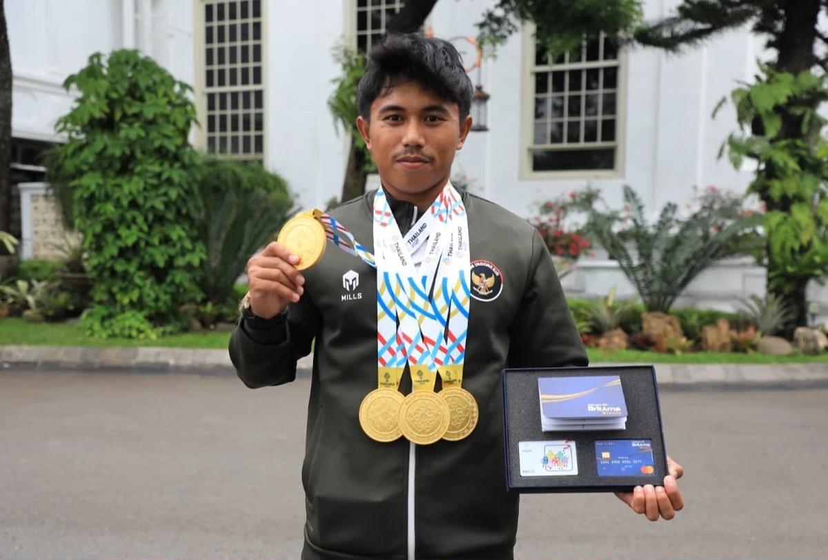 Presiden Prabowo Apresiasi Capaian Bersejarah Indonesia di SEA Games 2025, Kemenpora Gandeng BRI Salurkan Bonus Atlet