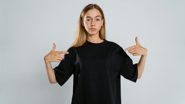 Ilustrasi mencintai diri sendiri, menerima kekurangan