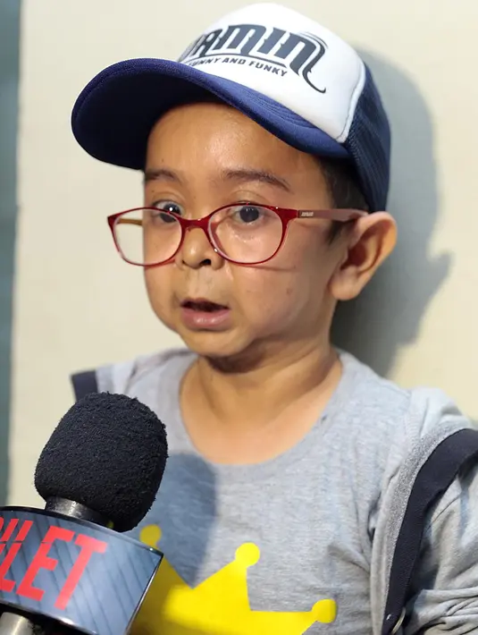 Demi mempertahankan rumah tangganya, Daus akan mengajak ngobrol istri dan keluarganya. Namun sayang, lantaran kesibukannya, ia belum bisa menemui keluarga istrinya. (Deki Prayoga/Bintang.com)