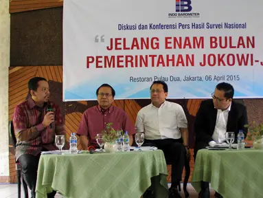 Diskusi "Jelang Enam Bulan Pemerintahan Jokowi-JK" yang digelar Indo Barometer di kawasan Senayan, Jakarta, Senin (6/4/2015). Hasil survei Indo Barometer , sebanyak 75% responden menyatakan tidak puas terhadap kinerja Jokowi-JK.(Liputan6.com/Helmi Afandi)