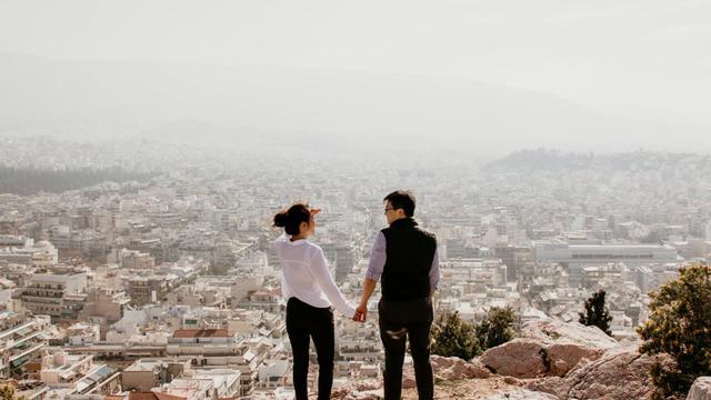 Image result for Menjaga Privasi Pasangan Dari Teman-Teman Kamu