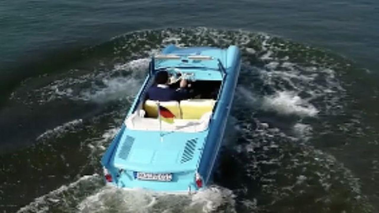 Video: Mobil Listrik Ini Bisa Dikendarai di Air, Tahan 8 Jam Pemakaian