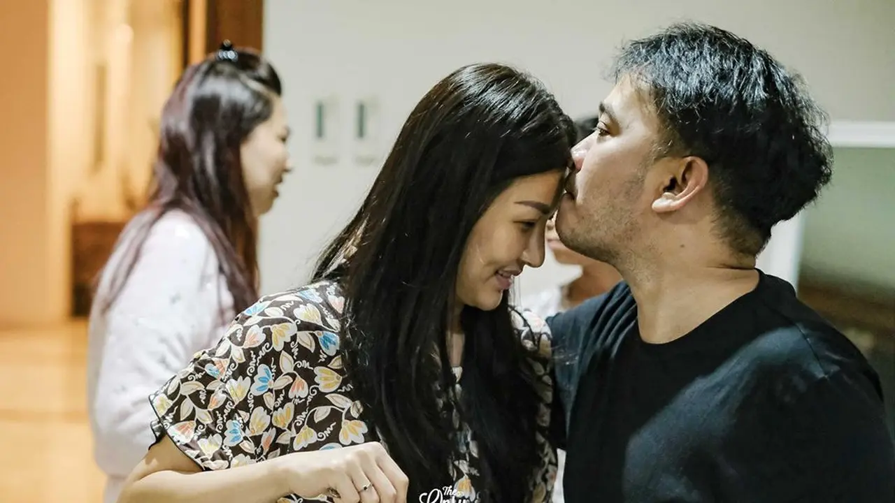 6 Potret Sarwendah Ultah ke-31, Dapat Kejutan Meriah dari Ruben dan Keluarga