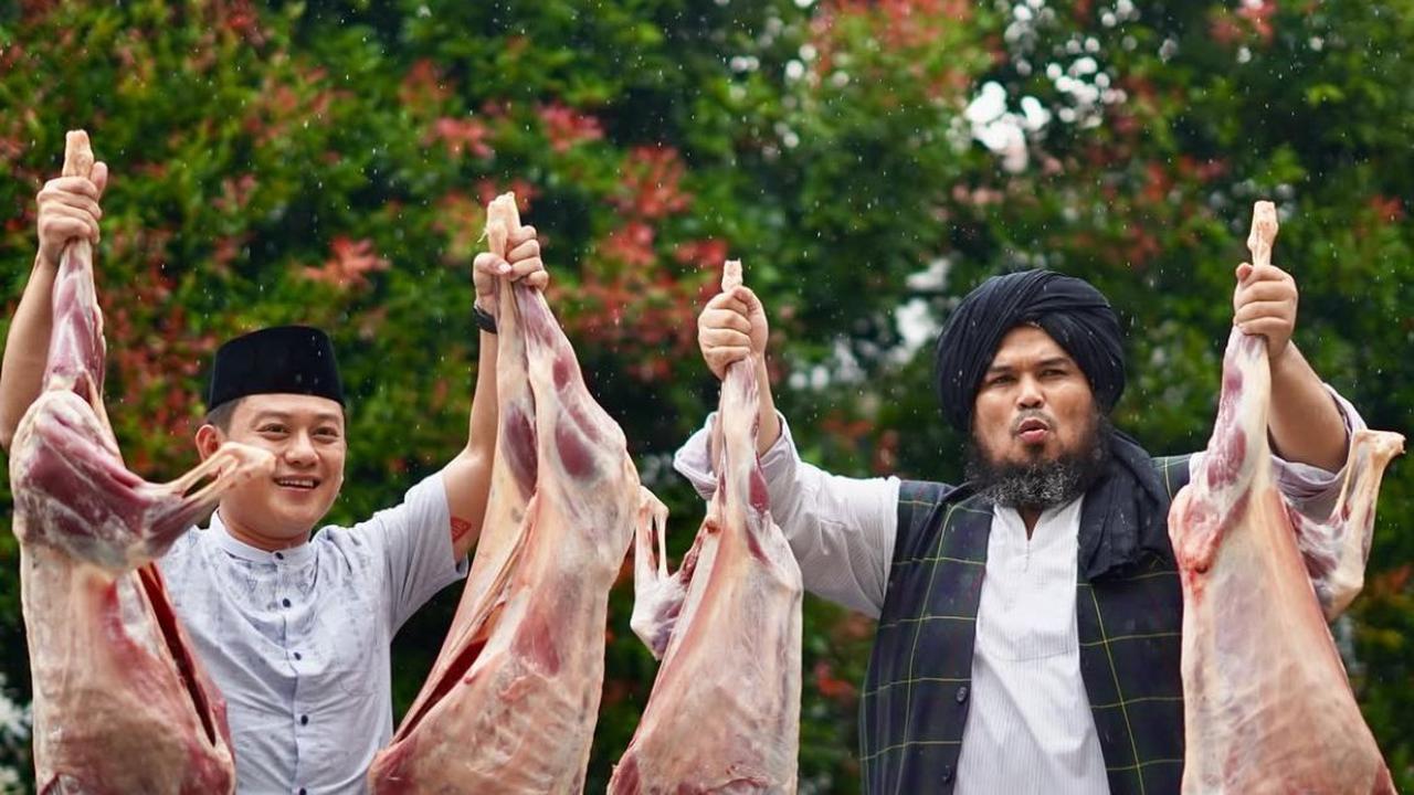 Deretan Artis yang Memilih Mualaf Dibimbing Ustaz Derry Sulaiman, Ini Perjalanannya