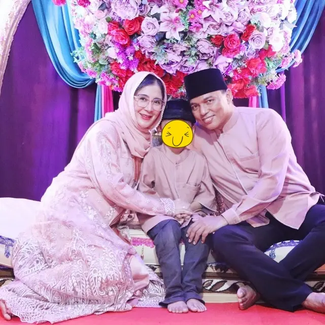 6 Potret Tasyakuran 7 Bulan Kehamilan Uut Permatasari, Penuh Kebahagiaan