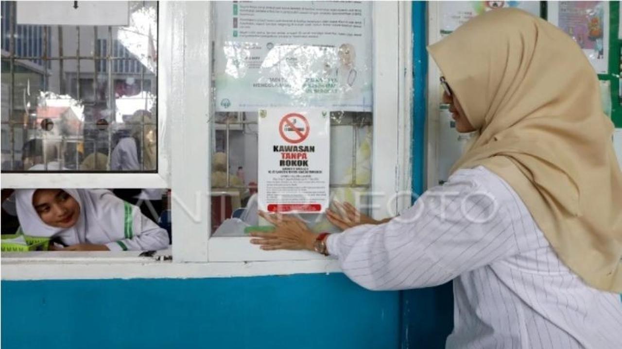 Penambahan Layer Cukai Rokok Dikhawatirkan Hambat Target Pertumbuhan Ekonomi 8 Persen