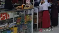 Gempuran Belanja Online, Toko Seragam Sepi Jelang Tahun Ajaran Baru