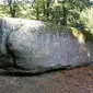 Batu Raksasa Berbobot 132 Ton. (Sumber: Odditycentral)