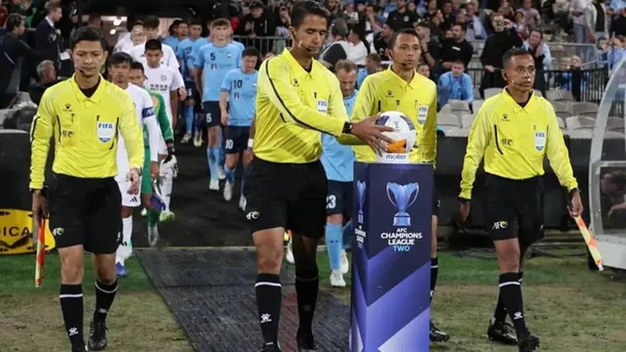 Keren! 4 Wasit Indonesia Kembali Pimpin Pertandingan AFC Champions League 2 2024 / 2025