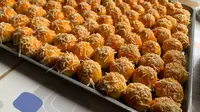Produksi kue kering di Bone Bolango meningkat jelang lebaran Idul Adha (Arfandi Ibrahim/Liputan6.com)
