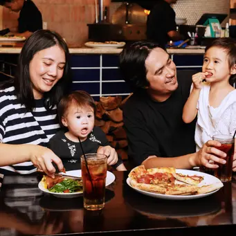 Berikut jenis-jenis pizza yang disukai anak-anak untuk momen family time (dok. Napolino Woodfired Pizza)