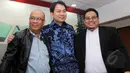 (Kiri-kanan) Sekretaris Fraksi Partai Nasdem Syarif Abdullah Al Katiri, Ketua Komisi III DPR Aziz Syamsuddin dan Pengamat Hukum Universitas Al Azhar Ratmat Bagja saat diskusi di Senayan, Jakarta, Kamis (2/4/2015). (Liputan6.com/Helmi Afandi) 
