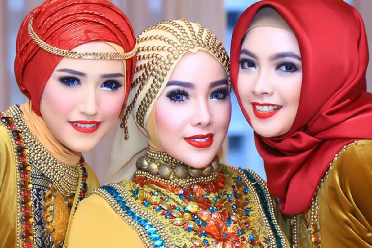 Adelia Pasha, Deviat Rusdi dan Ingrid Kansil